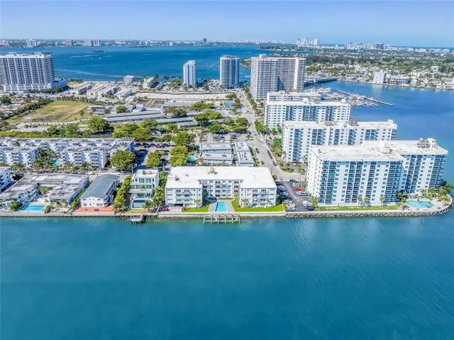 $2,500 | 1880 South Treasure Drive, Unit 4M, North Bay Village, FL 33141