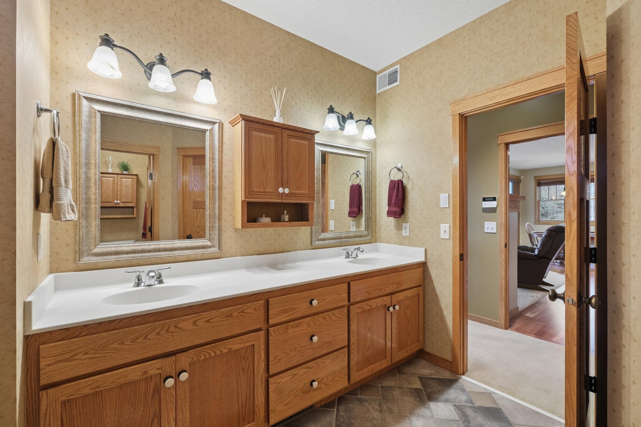 1317 Waters Path Woodbury, MN 55129 - Photo 16 of 37