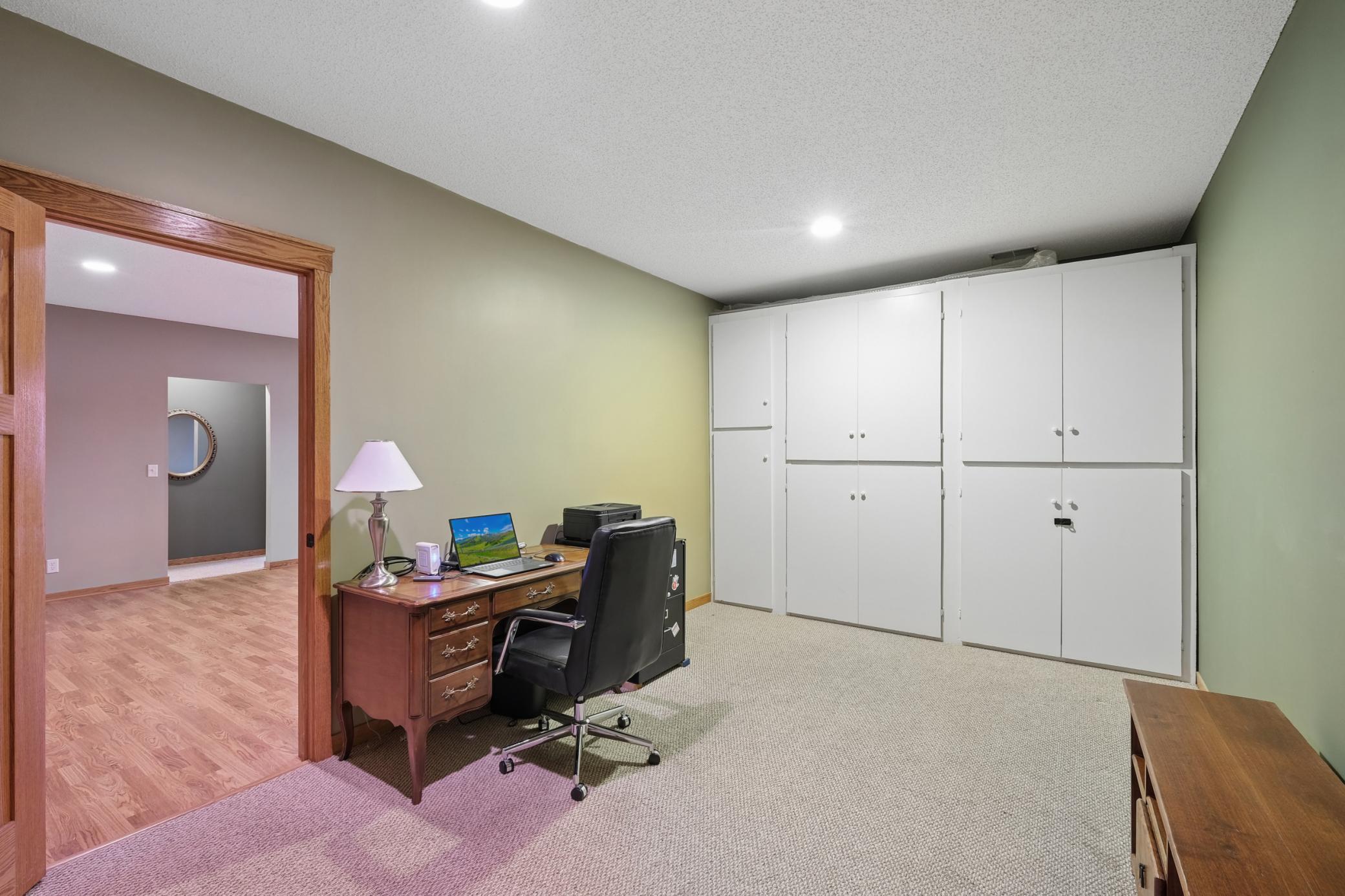1317 Waters Path Woodbury, MN 55129 - Photo 26 of 37
