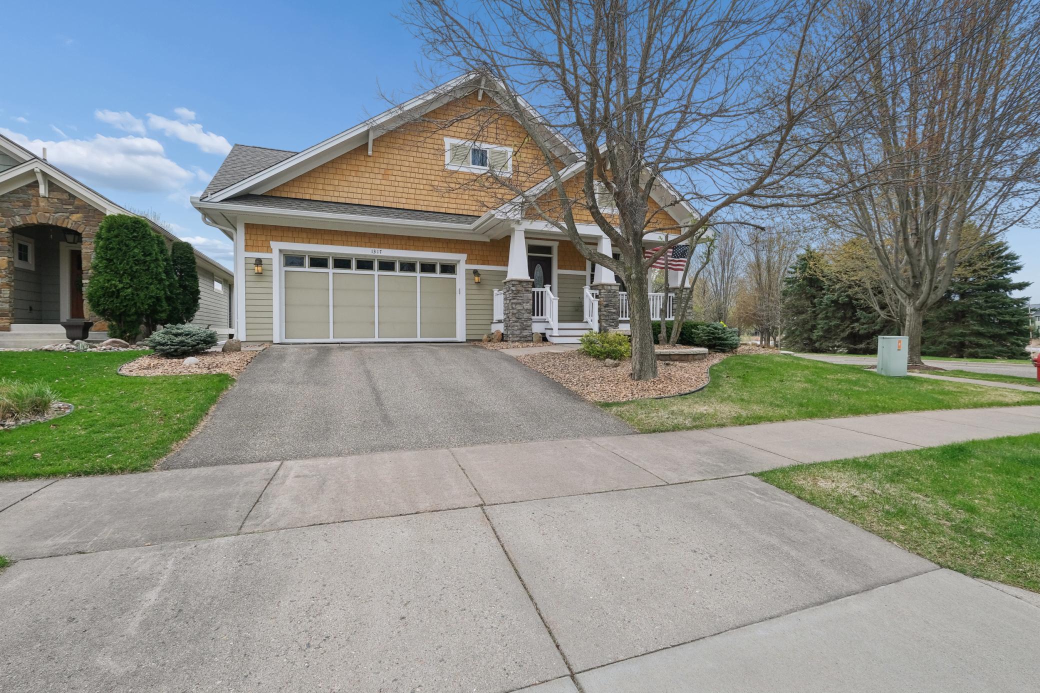 1317 Waters Path Woodbury, MN 55129 - Photo 32 of 37