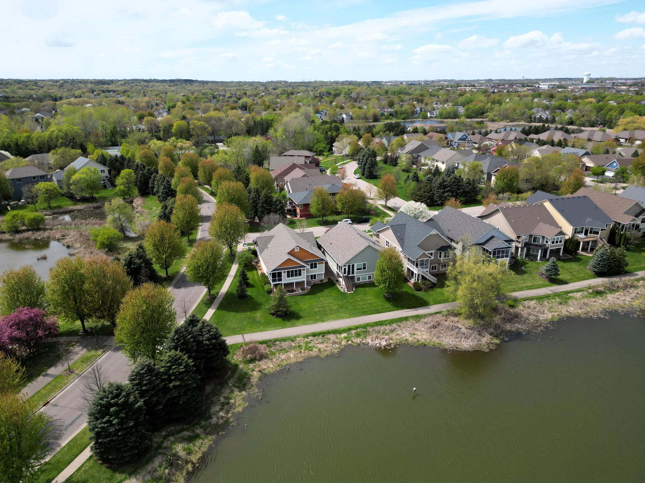1317 Waters Path Woodbury, MN 55129 - Photo 33 of 37