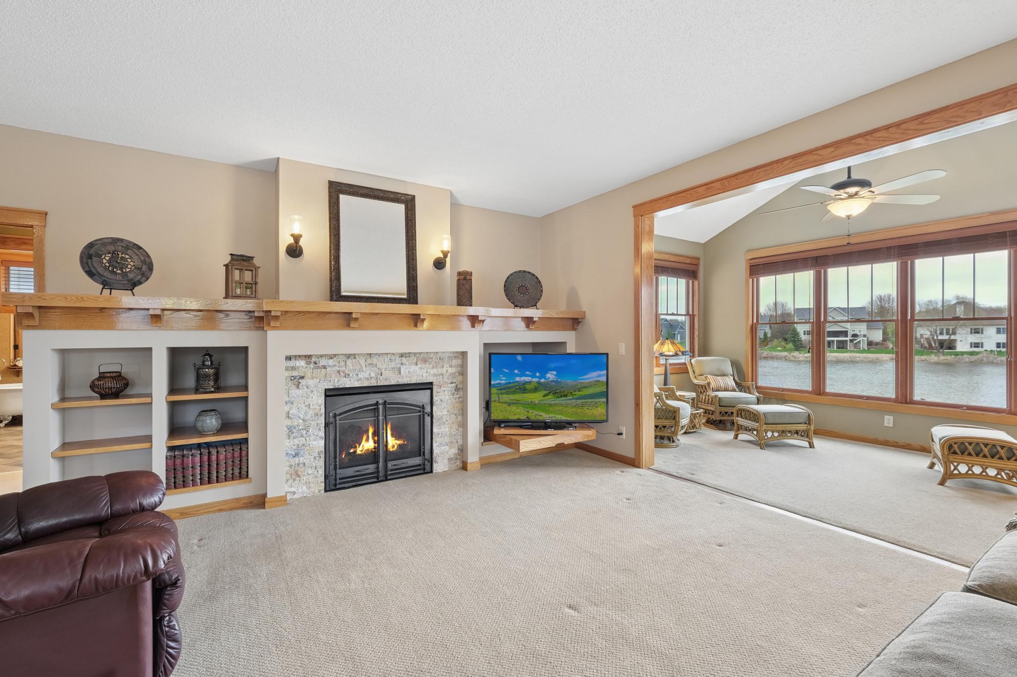 1317 Waters Path Woodbury, MN 55129 - Photo 10 of 37