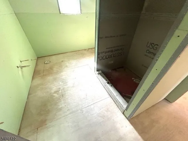 a bathroom with a tub