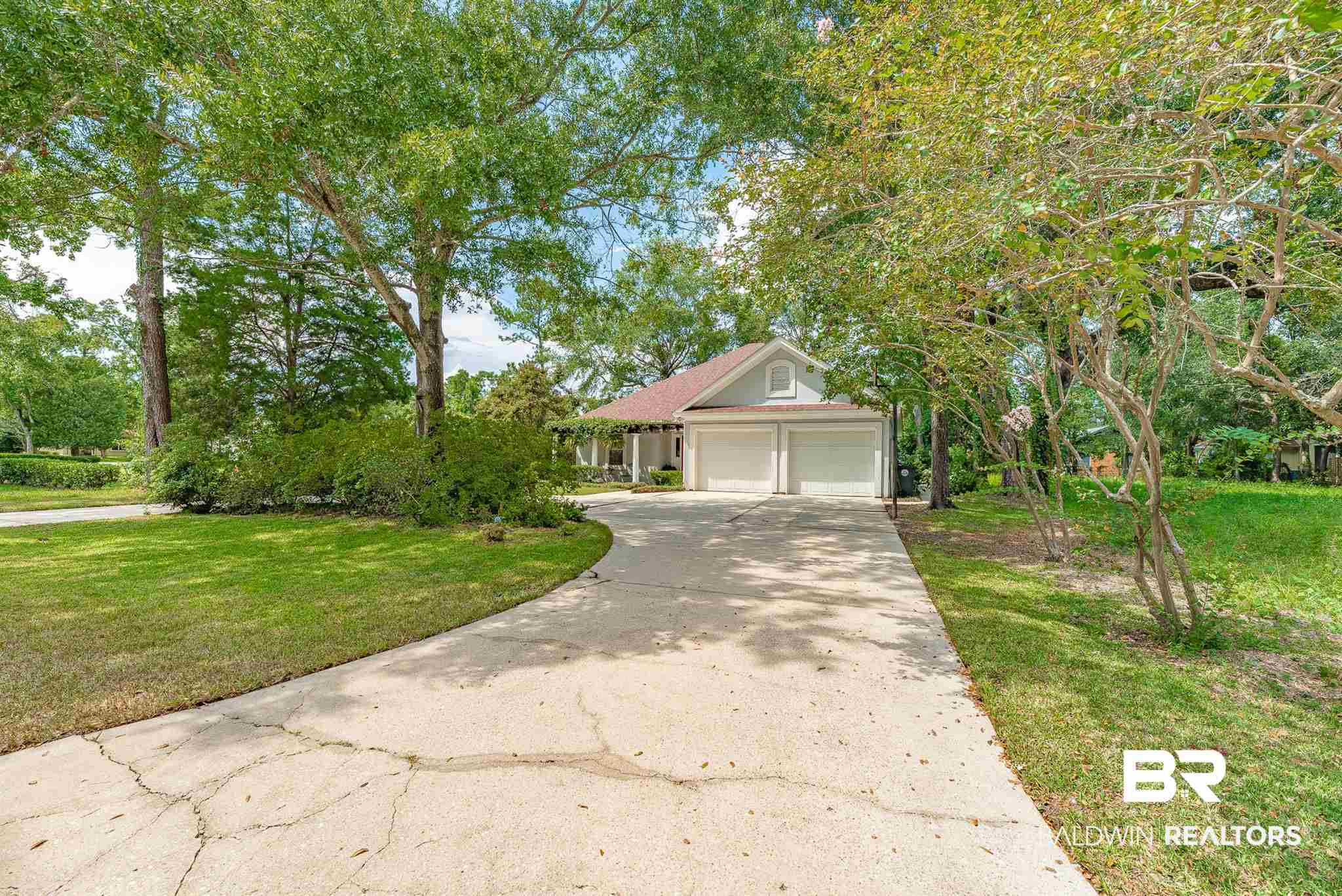 307 White Avenue Fairhope, AL 36532 - Photo 2 of 37