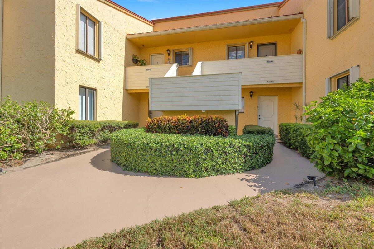 5373 Southeast Miles Grant Road, Unit 102 Stuart, FL 34997 - Photo 82 of 87 52-GG3A8039