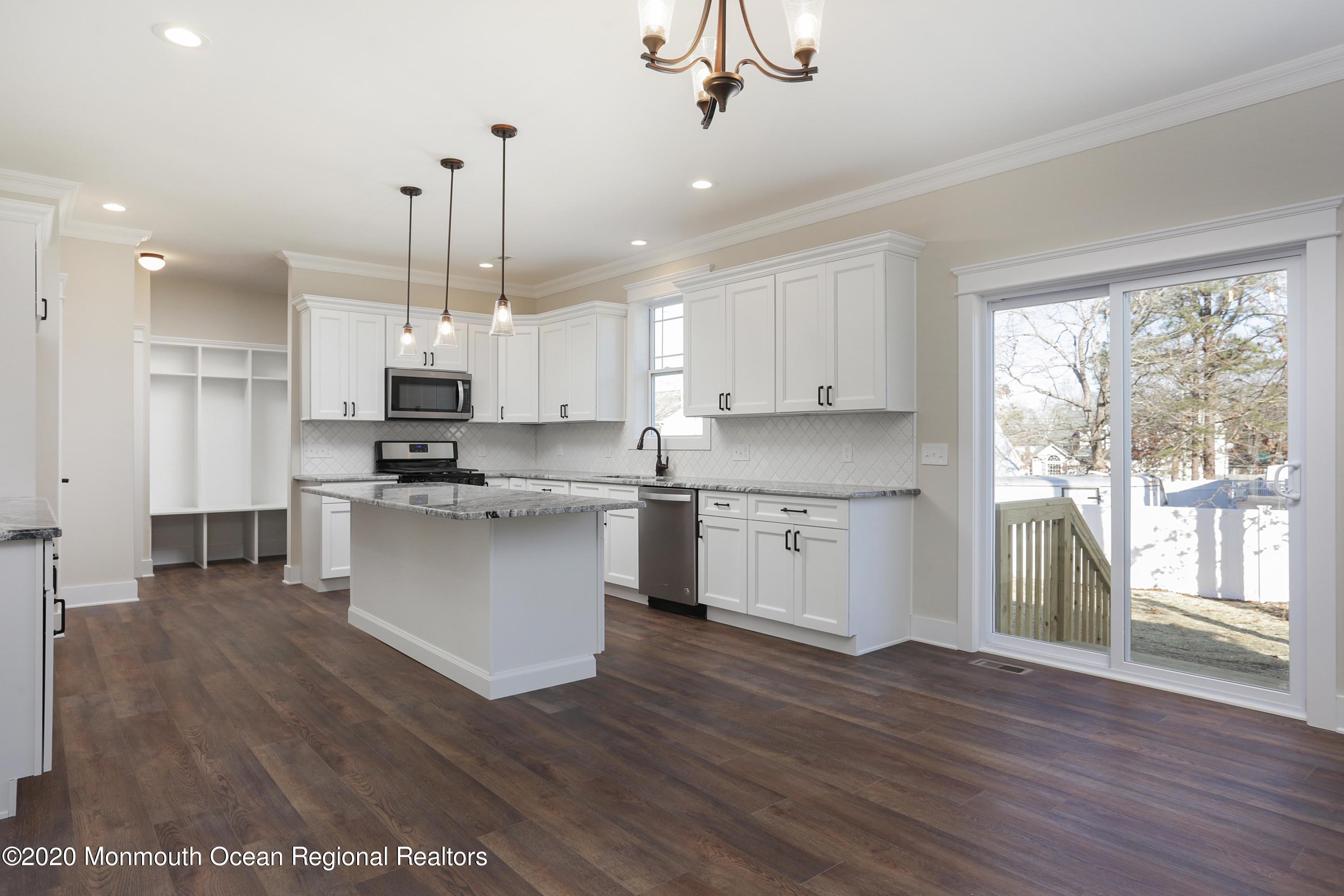101 Flotsam Road Manahawkin, NJ 08050 - Photo 12 of 31 101 Flotsam Road