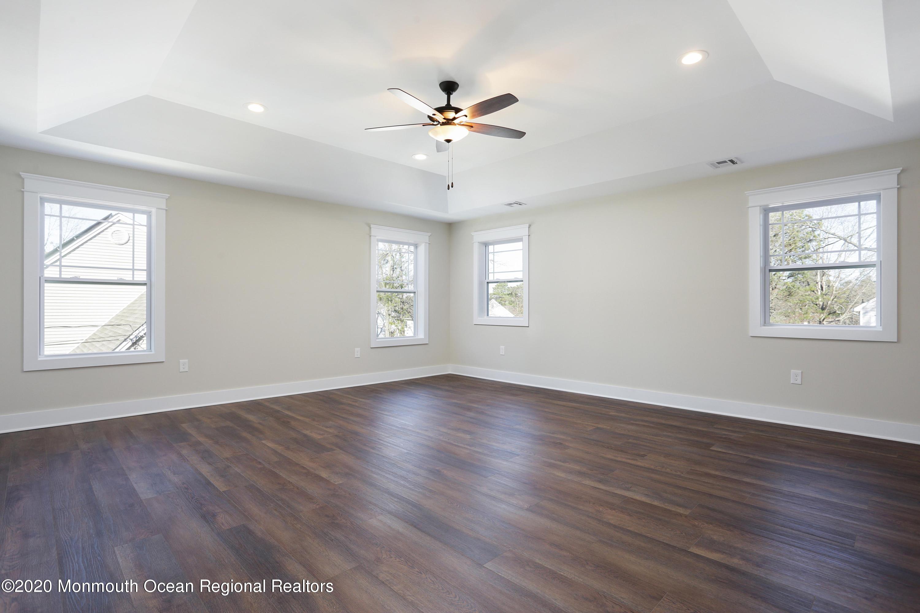 101 Flotsam Road Manahawkin, NJ 08050 - Photo 22 of 31 101 Flotsam Road