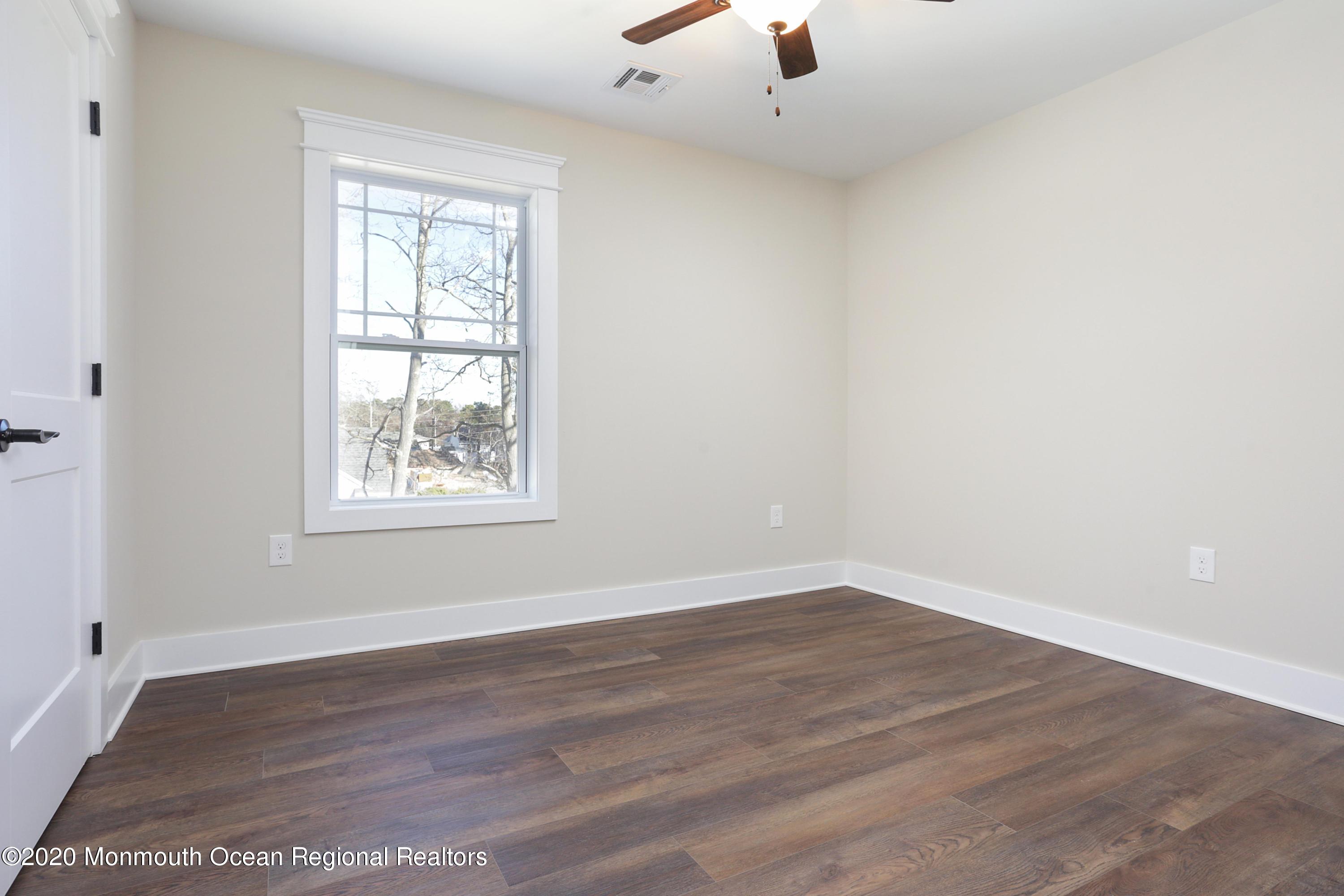 101 Flotsam Road Manahawkin, NJ 08050 - Photo 27 of 31 101 Flotsam Road