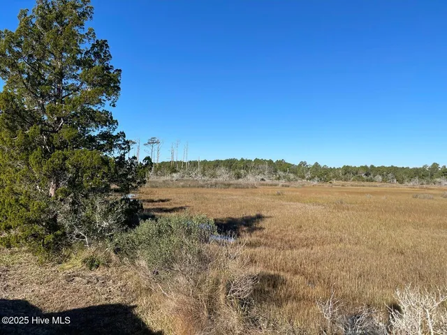 $300,000 | 3102 Highway 70, Beaufort, NC 28516