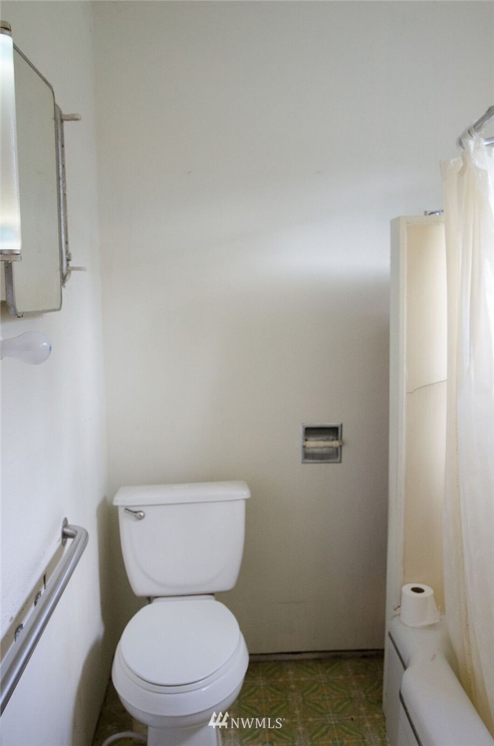 24306 Wicker Road Sedro-Woolley, WA 98284 - Photo 11 of 13 Gallery Image 11