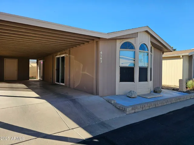 $1,300 | 6162 South Pinehurst Drive, Chandler, AZ 85249
