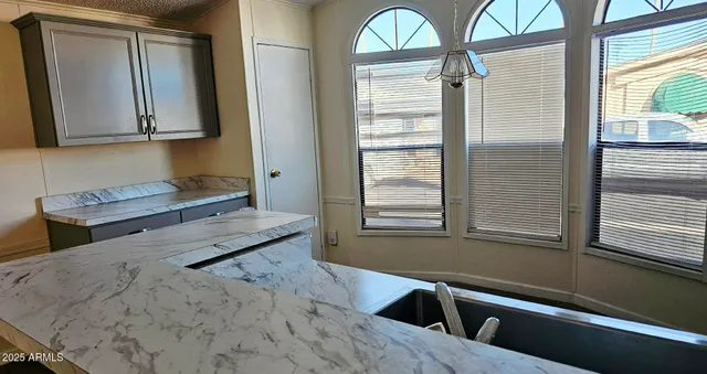 $1,300 | 6162 South Pinehurst Drive, Chandler, AZ 85249