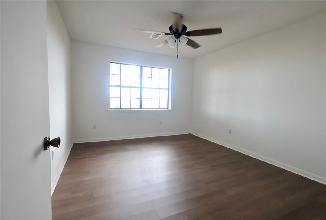 411 Frank Senko Road Griffithville, AR 72060 - Photo 12 of 31 Bedroom 1