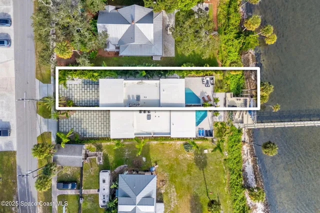 a view of an outdoor space with porch and furniture