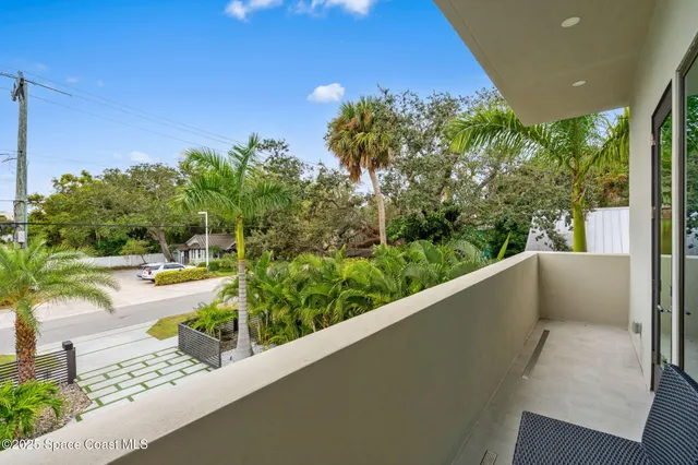 $2,000,000 | 1807 Riverview Drive, Melbourne, FL 32901