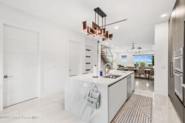 $2,000,000 | 1807 Riverview Drive, Melbourne, FL 32901