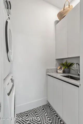 $2,000,000 | 1807 Riverview Drive, Melbourne, FL 32901