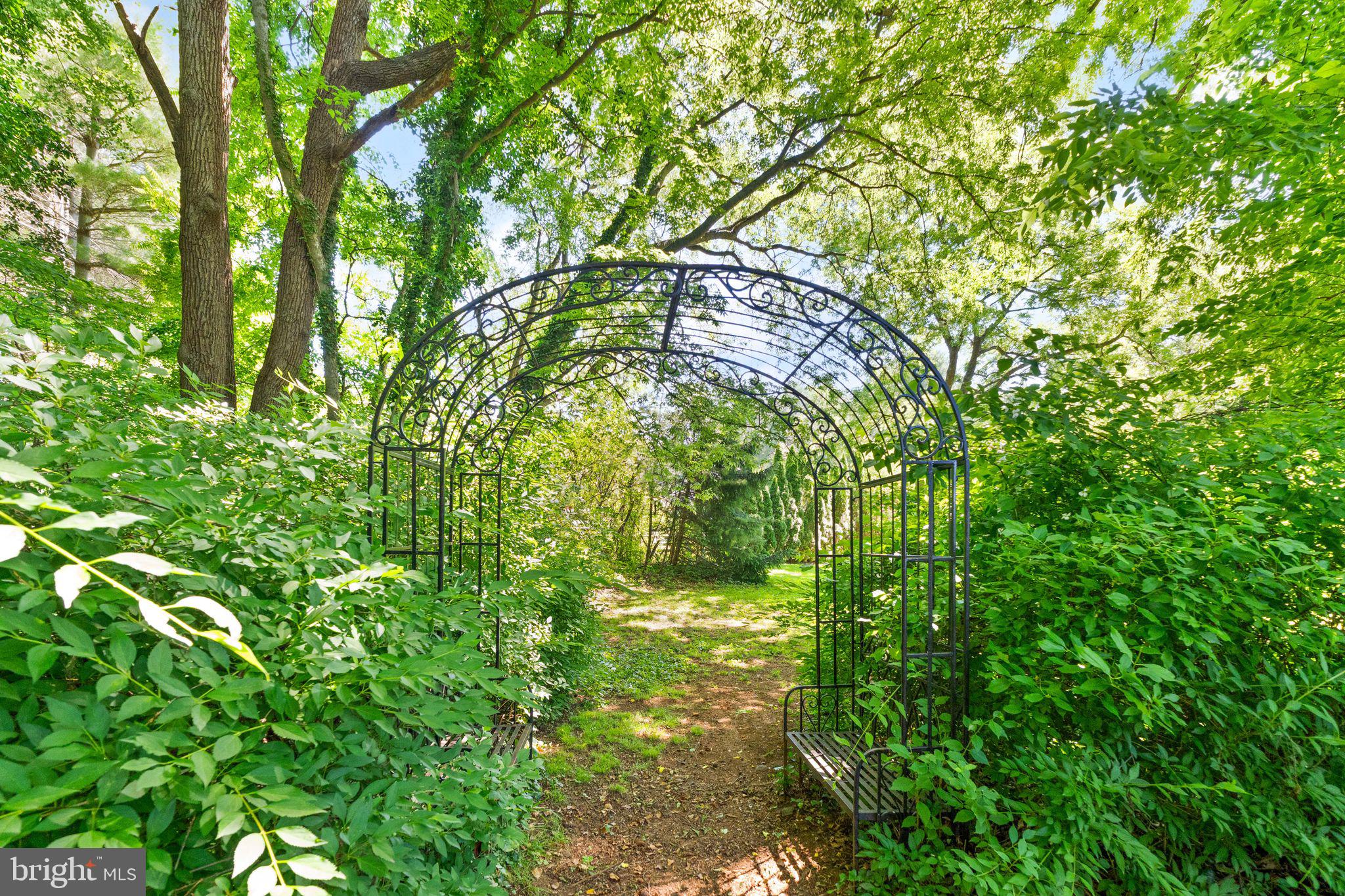 5102 Weston Road Warrenton, VA 20187 - Photo 50 of 65 Enter the secret garden