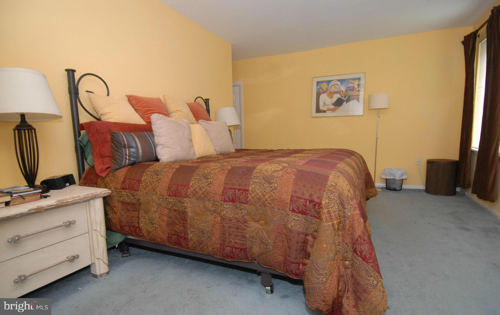 19 Hamill Road, Unit 19F Baltimore, MD 21210 - Photo 11 of 20 Bedroom (Master)