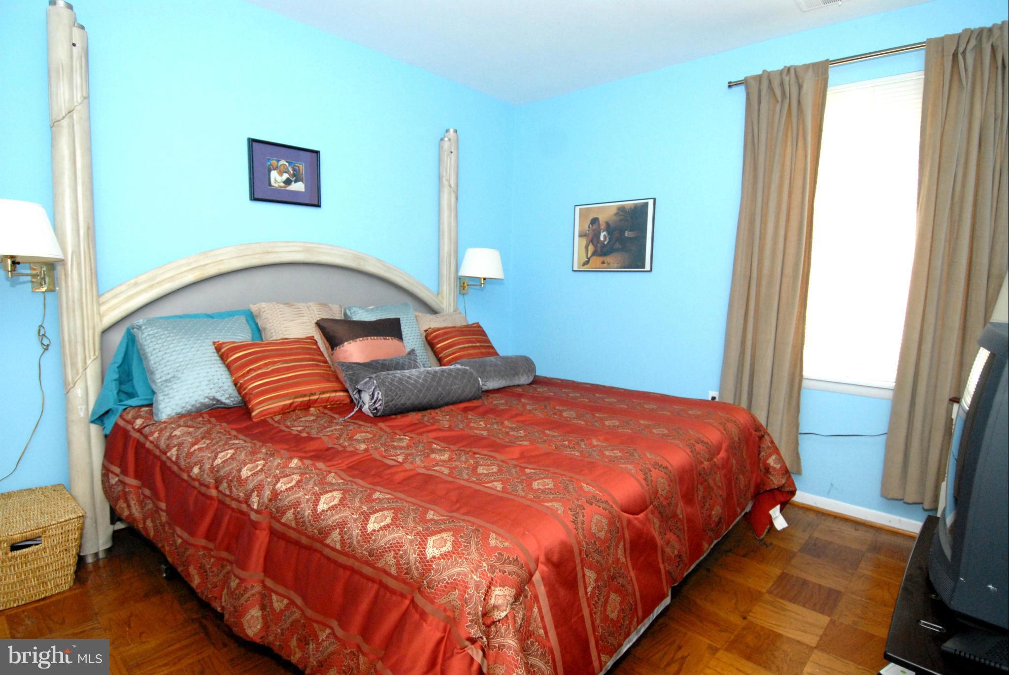19 Hamill Road, Unit 19F Baltimore, MD 21210 - Photo 14 of 20 Bedroom