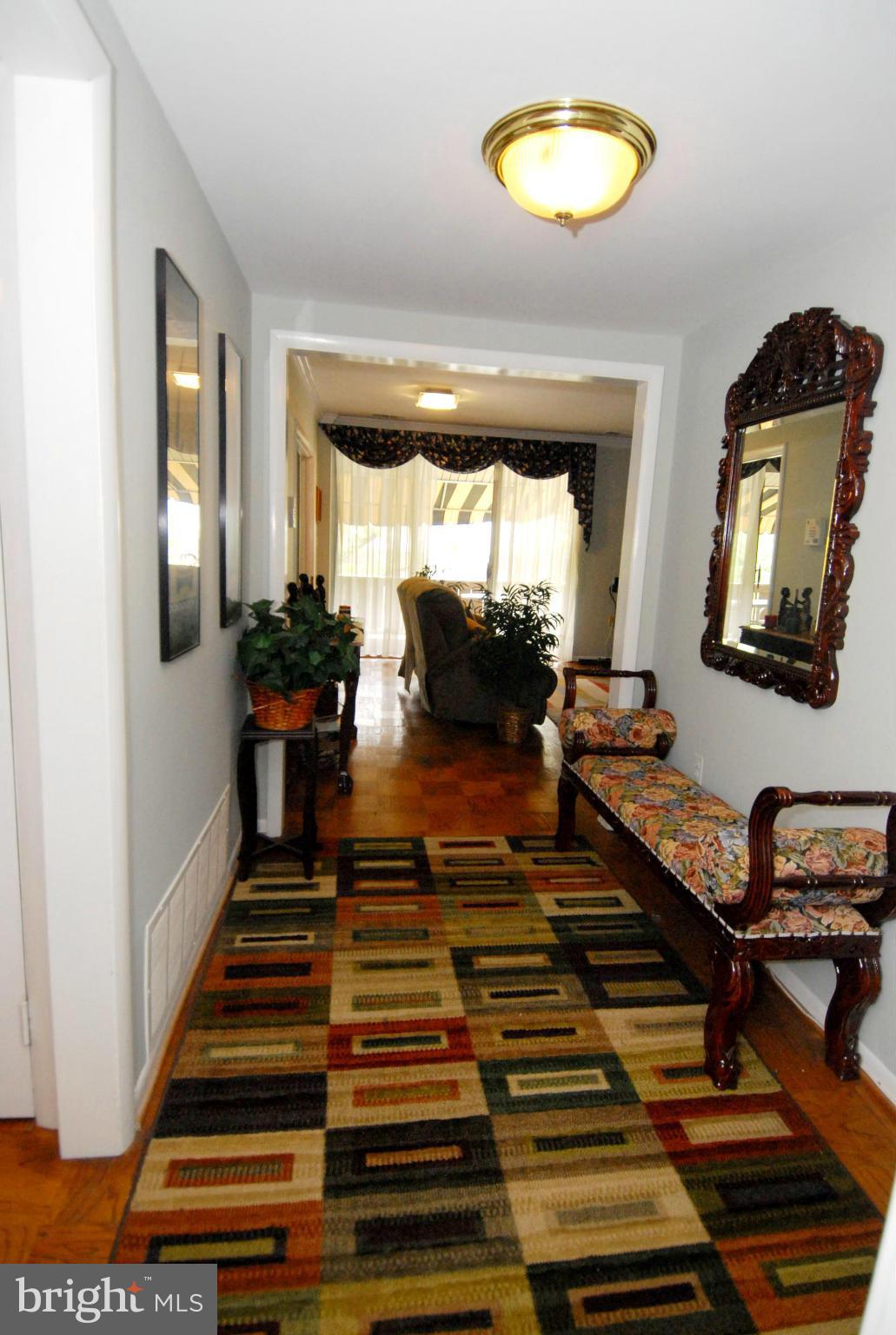 19 Hamill Road, Unit 19F Baltimore, MD 21210 - Photo 6 of 20 Interior (General)