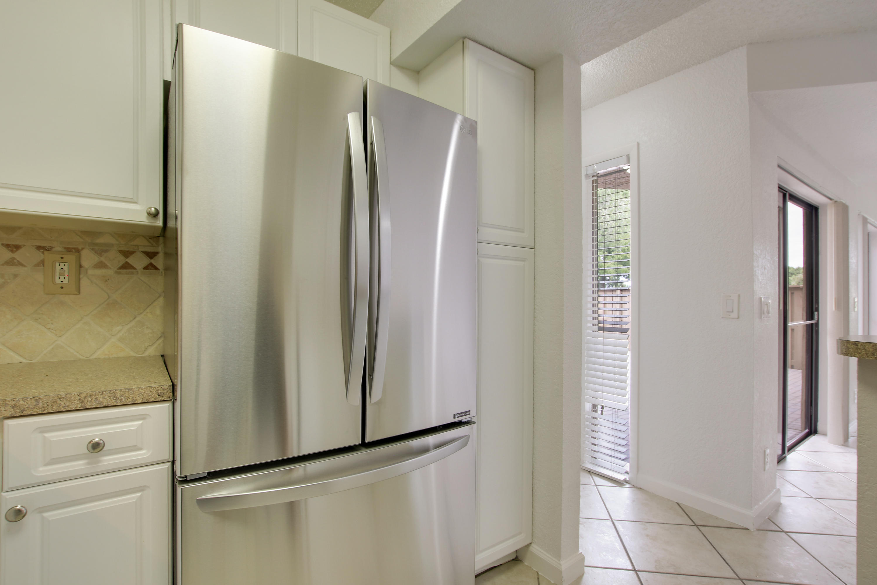 8213 Thames Boulevard, Unit B Boca Raton, FL 33433 - Photo 20 of 23 House2-32