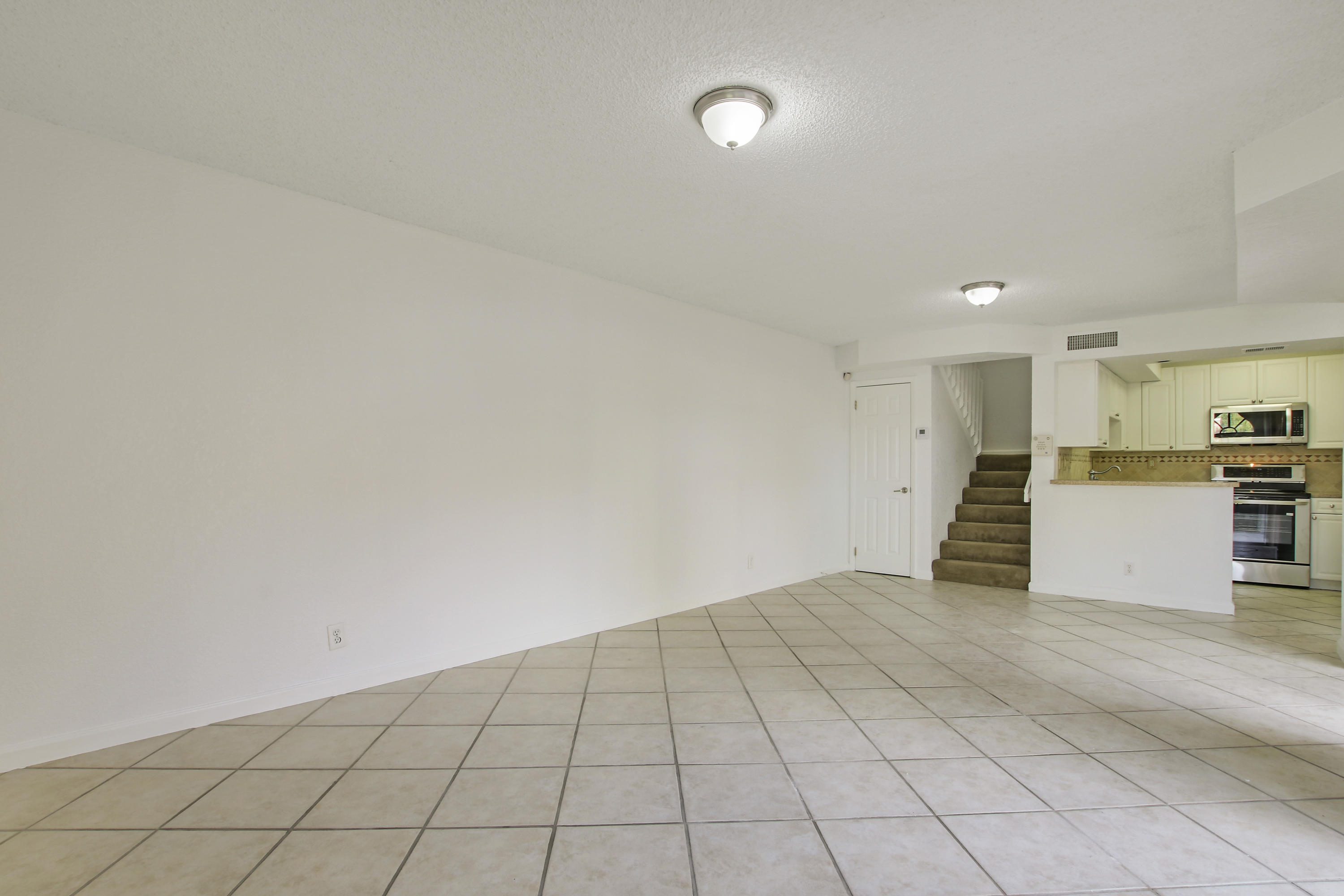 8213 Thames Boulevard, Unit B Boca Raton, FL 33433 - Photo 22 of 23 House2-35