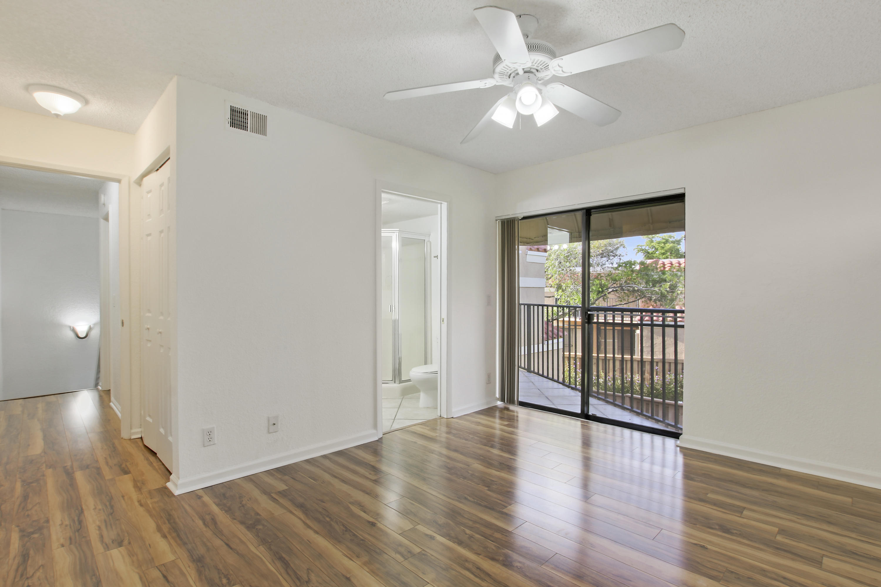 8213 Thames Boulevard, Unit B Boca Raton, FL 33433 - Photo 10 of 23 House2-42