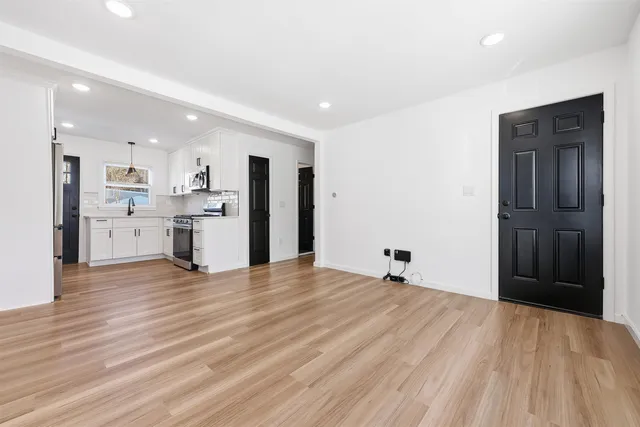 $3,000 | 47 East 14th Street, Unit 1, Bayonne, NJ 07002