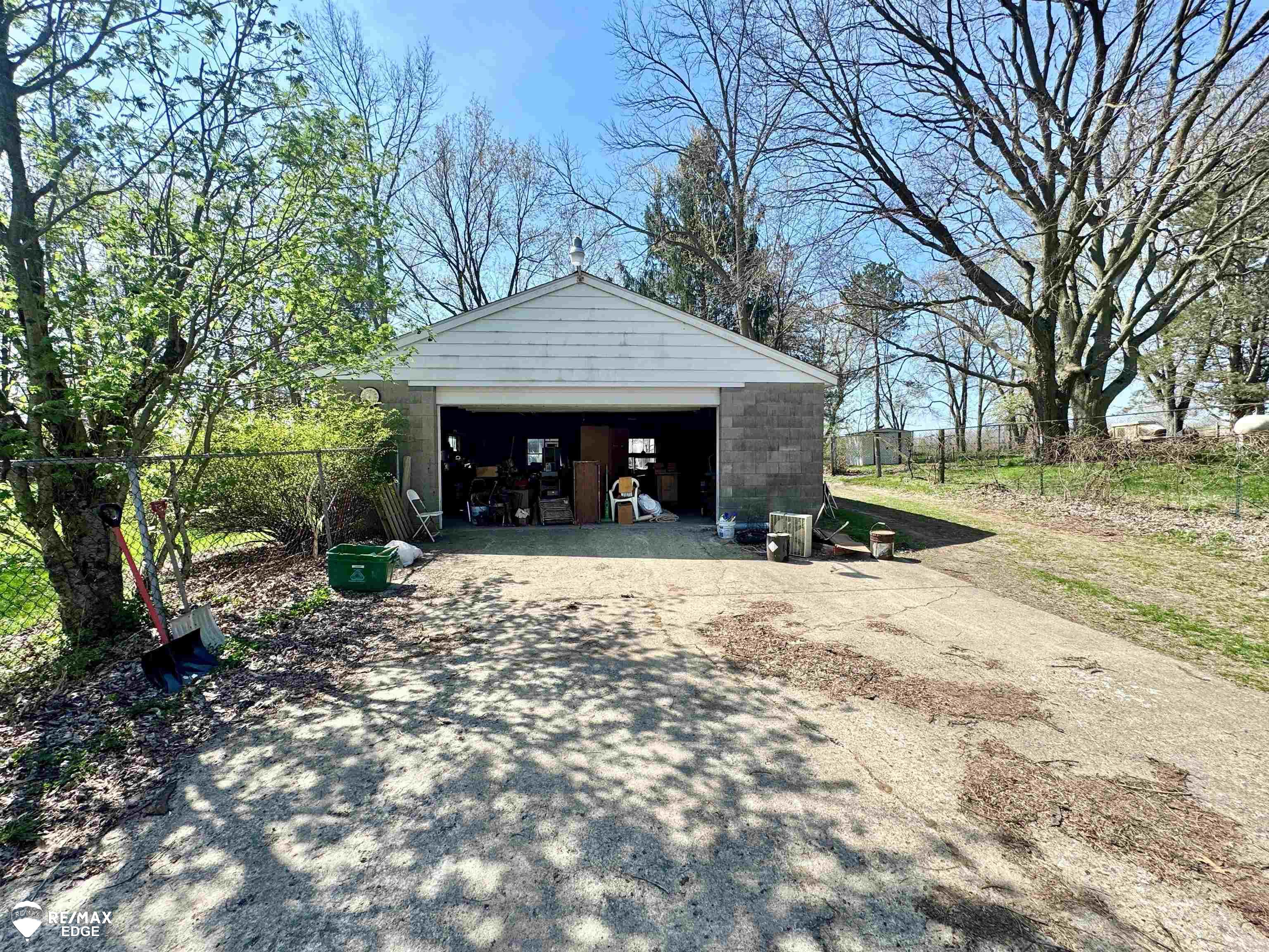 5262 East Coldwater Road Flint, MI 48506 - Photo 6 of 19