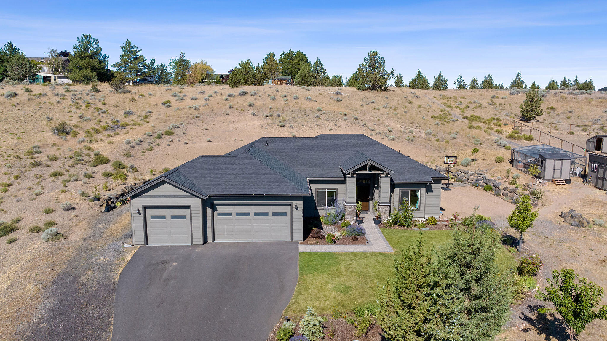 2273 Northeast Valley View Madras, OR 97741 - Photo 25 of 30