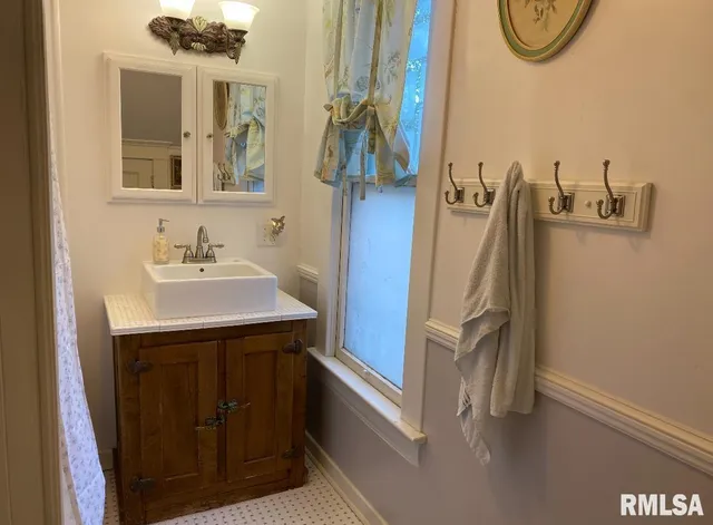 $154,900 | 506 South 20th Street, Murphysboro, IL 62966