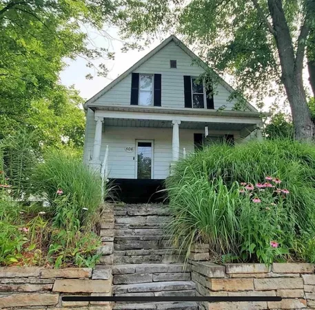 $152,900 | 506 South 20th Street, Murphysboro, IL 62966