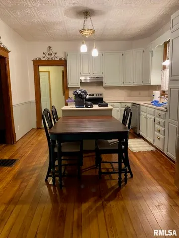 $154,900 | 506 South 20th Street, Murphysboro, IL 62966