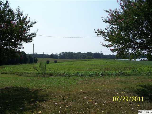 36375 Ellen Road, Unit A New London, NC 28127 - Photo 7 of 10 Gallery Image 7