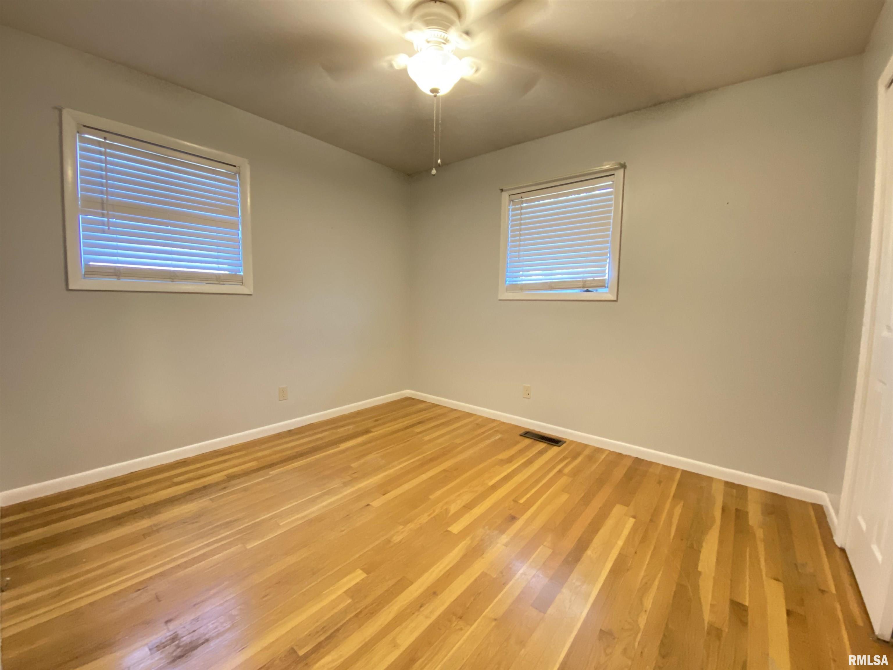 60 Emporia Avenue Springfield, IL 62702 - Photo 18 of 37