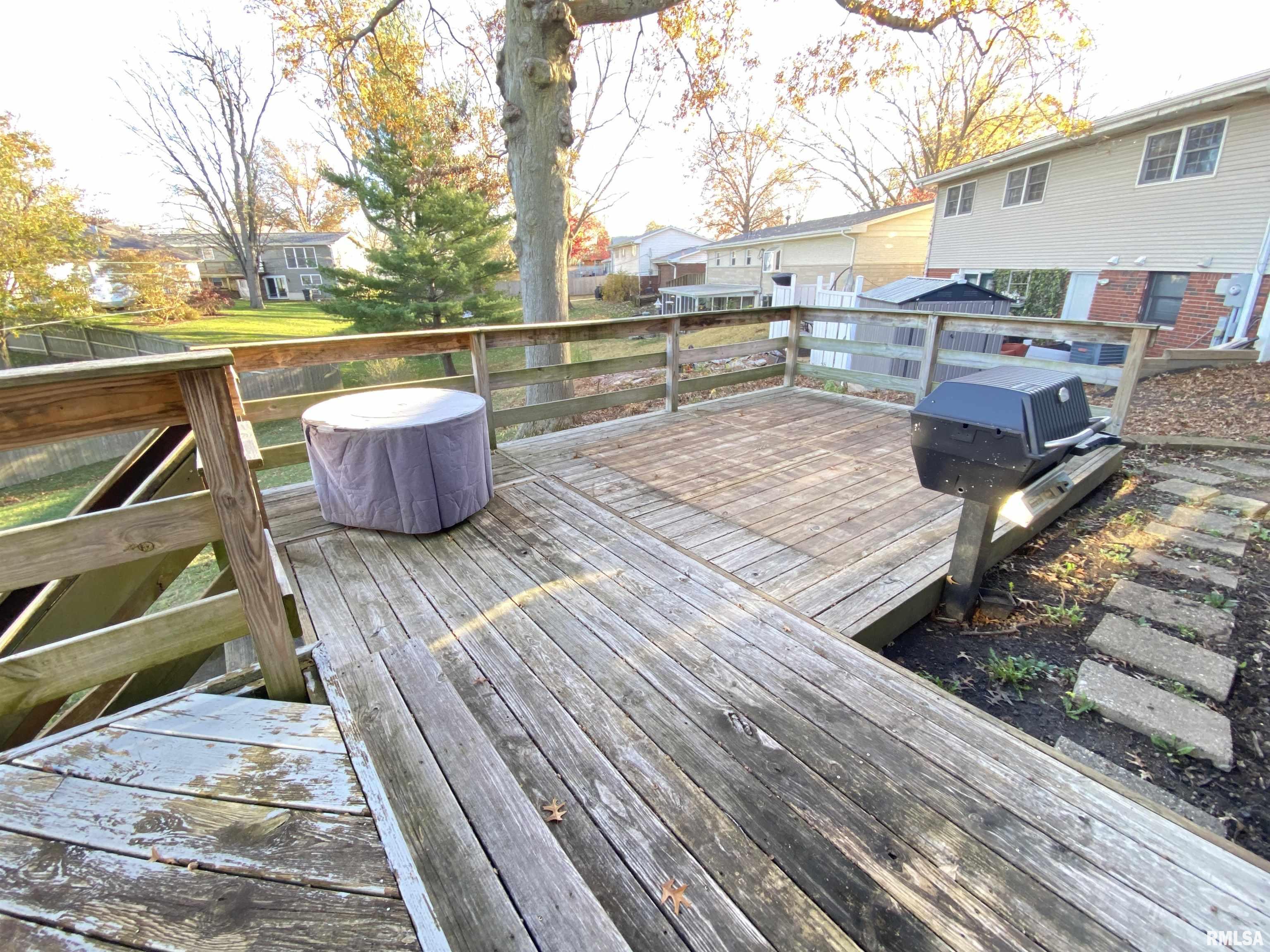 60 Emporia Avenue Springfield, IL 62702 - Photo 32 of 37