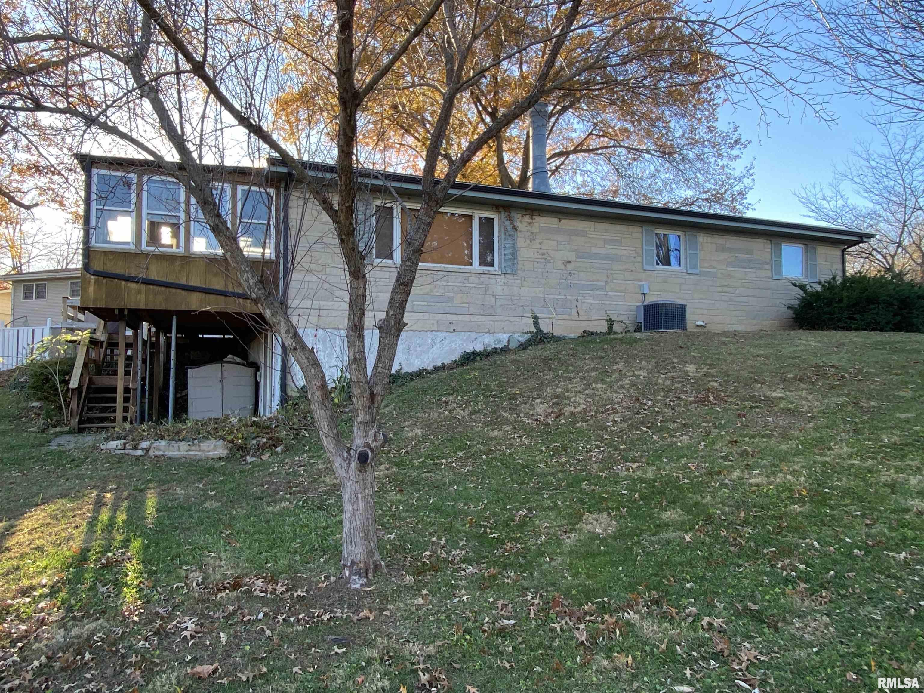 60 Emporia Avenue Springfield, IL 62702 - Photo 34 of 37