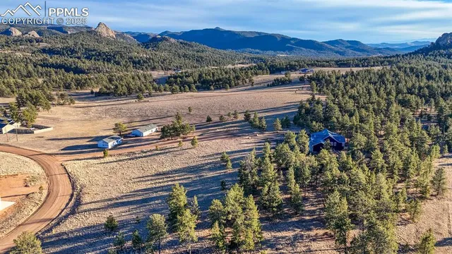 $60,000 | 2550 Southpark Road, Florissant, CO 80816