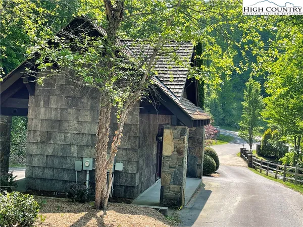 $25,000 | Lot 5 Granite Ridge, Jefferson, NC 28640