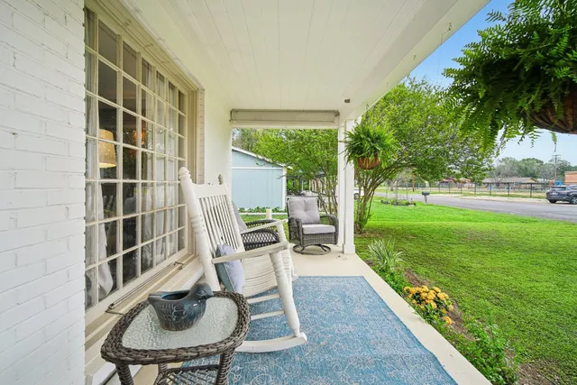 $375,000 | 801 Bishop Street, Smithville, TX 78957