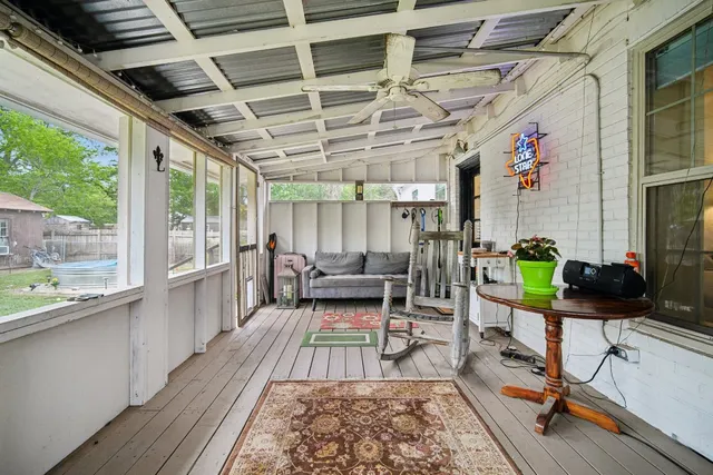 $375,000 | 801 Bishop Street, Smithville, TX 78957