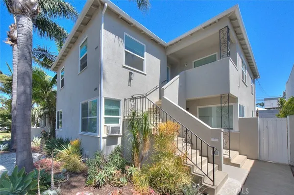 $4,500 | 230 Mira Mar Avenue, Unit A, Long Beach, CA 90803