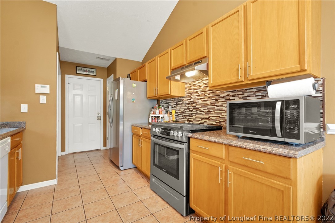 127 Quail Ridge Drive Raeford, NC 28376 - Photo 15 of 35 Gallery Image 15