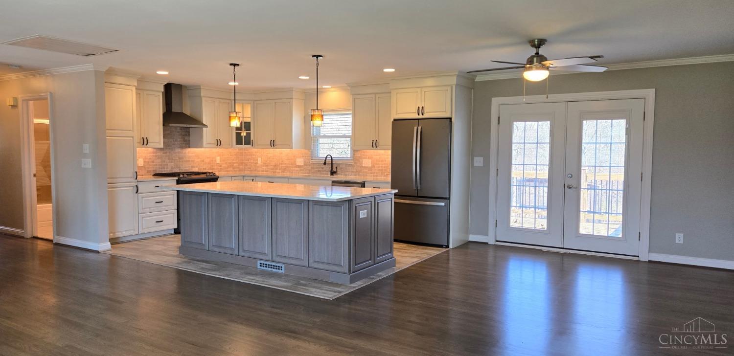 7362 West Chester Road West Chester, OH 45069 - Photo 3 of 56 Gallery Image 3