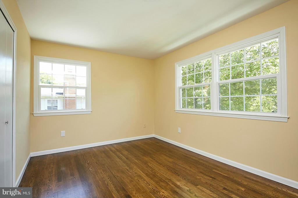 8718 Old Courthouse Road Vienna, VA 22182 - Photo 19 of 30 Bedroom