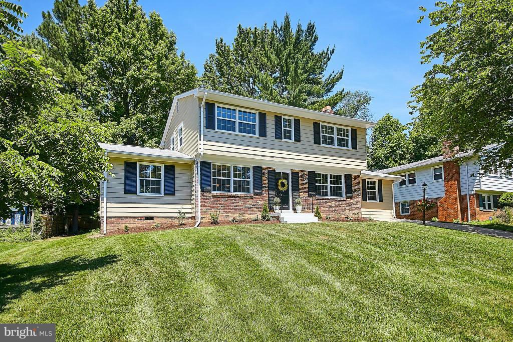 8718 Old Courthouse Road Vienna, VA 22182 - Photo 30 of 30 Exterior (Front)