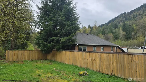 $599,000 | 5898 Mt Baker Highway, Deming, WA 98244