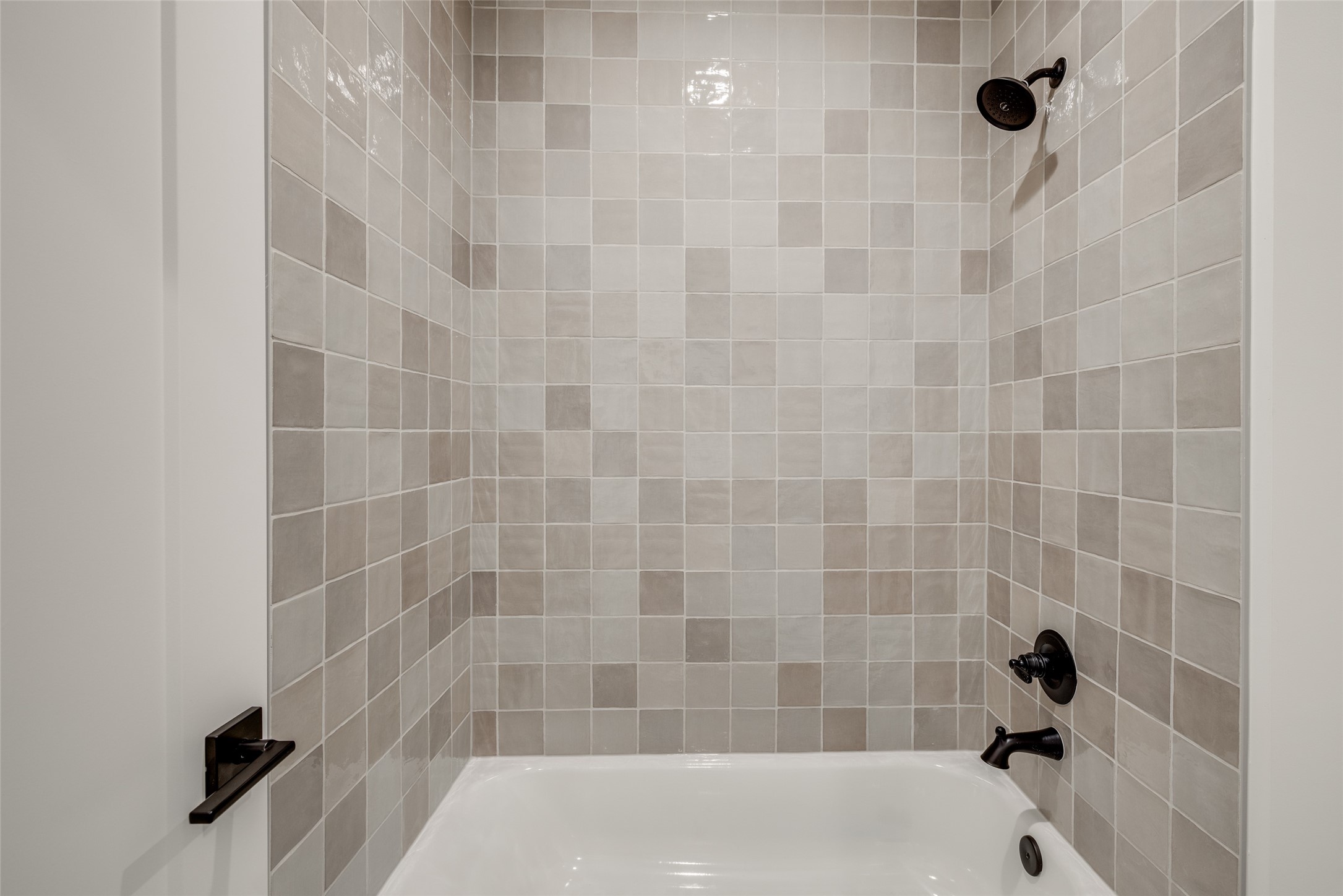 2325 Richton Street Houston, TX 77098 - Photo 46 of 47 a bathroom with a bathtub