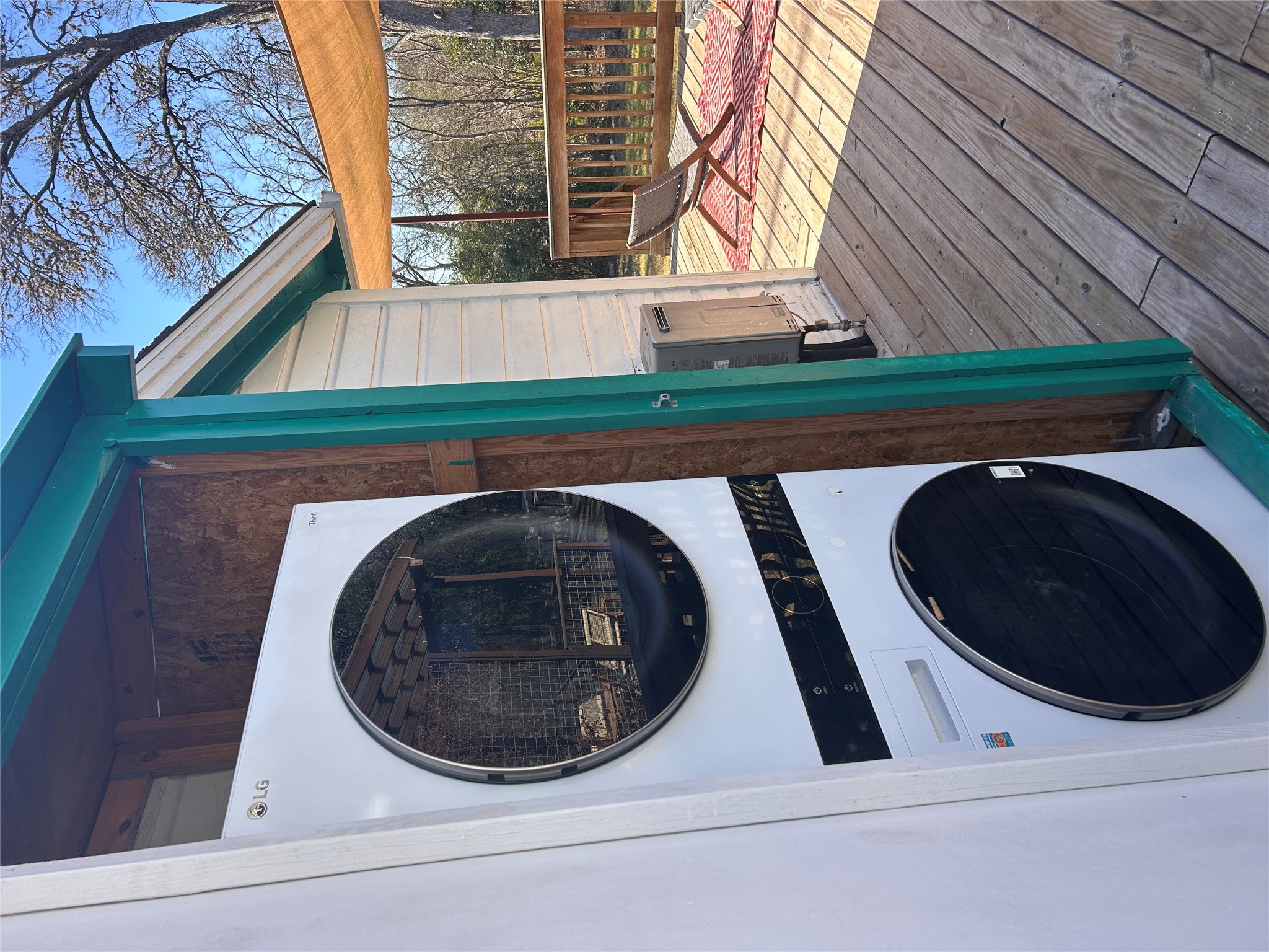 5603 Harold Court Austin, TX 78721 - Photo 28 of 31 Covered Laundry